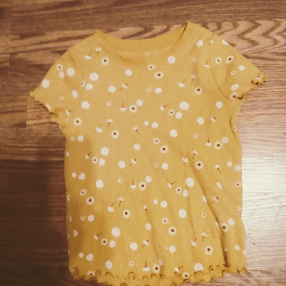 Cat & Jack girl's size 7/8 yellow gold floral shirt - Picture 1 of 6